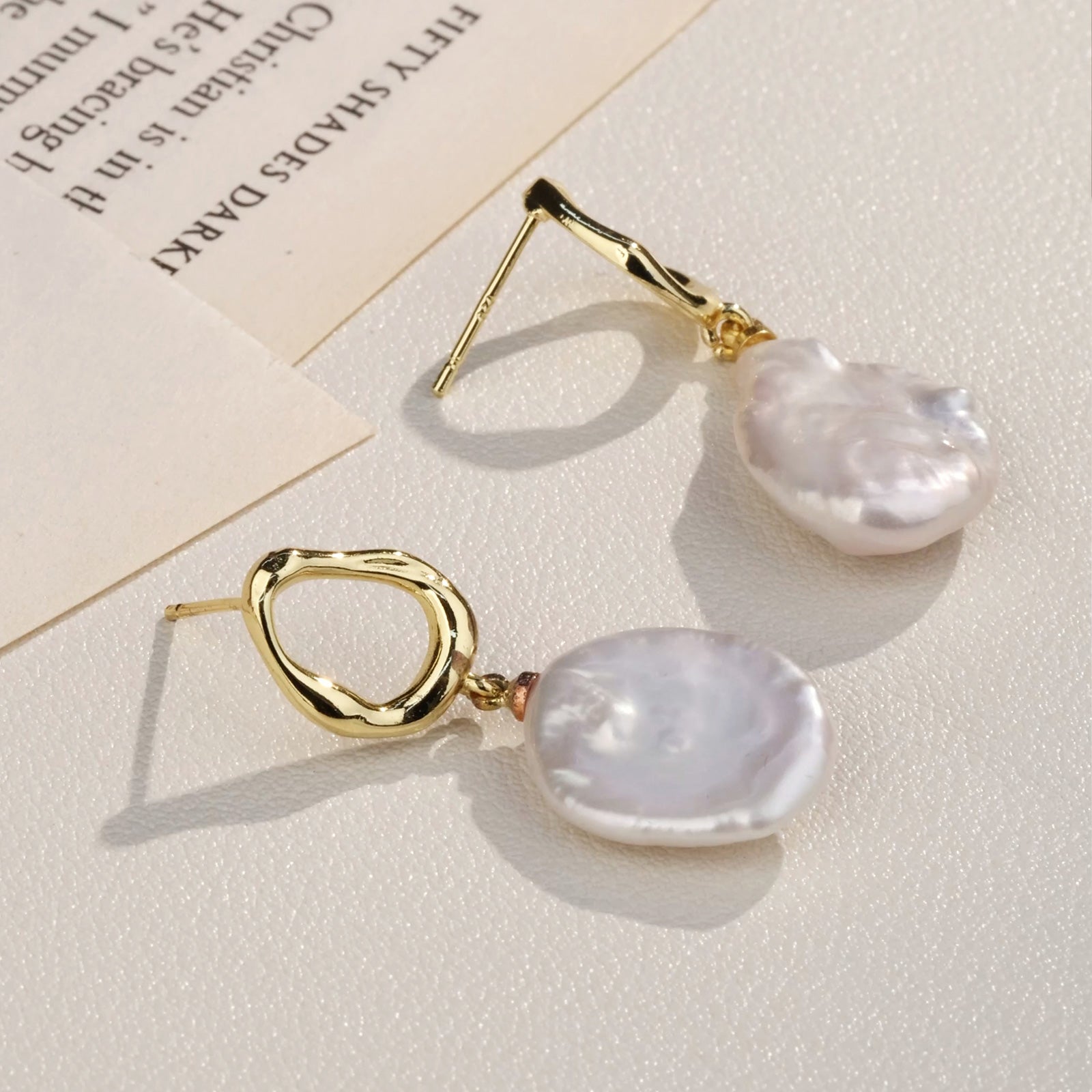 Aura Pearl PFE1159-SY pearl earrings styled detail