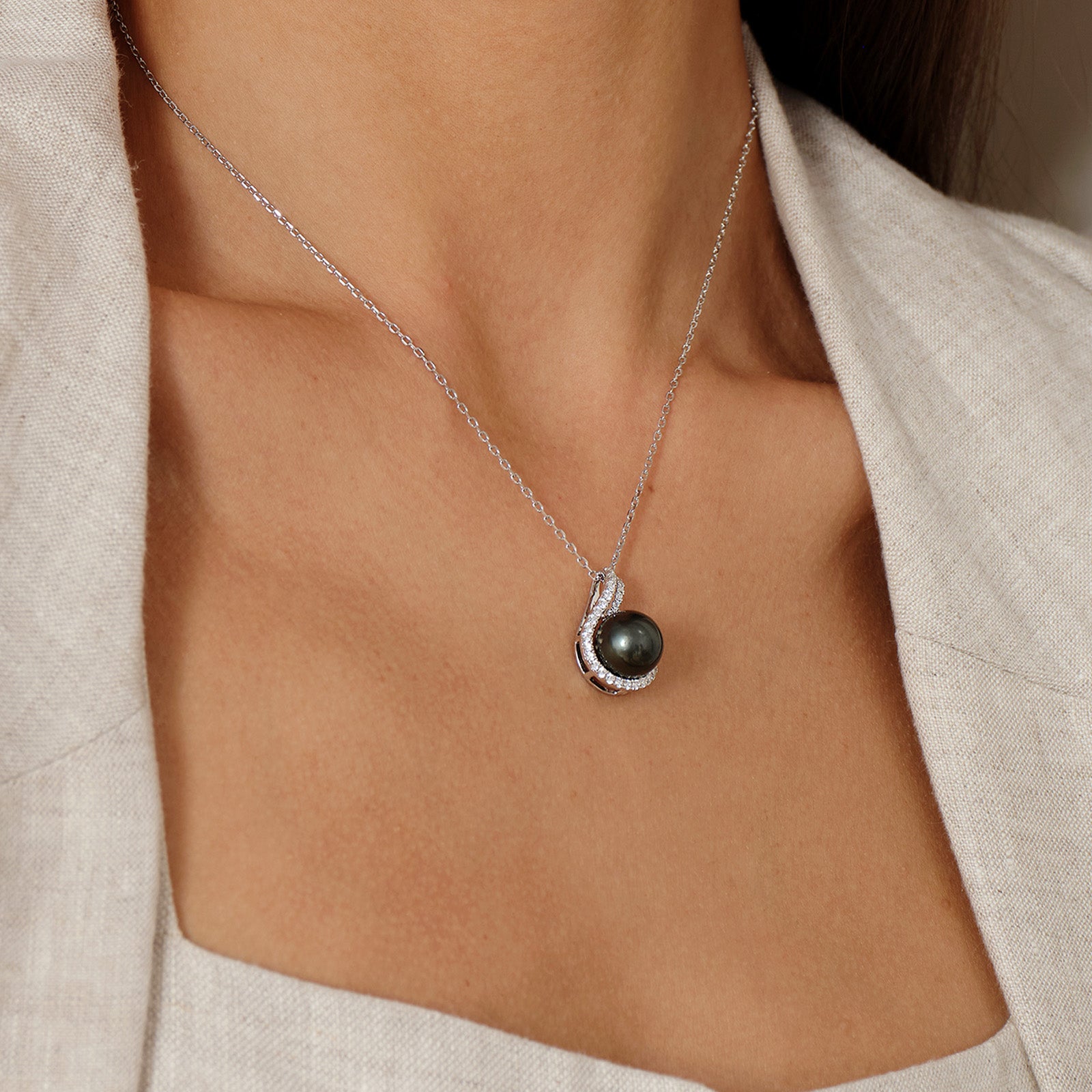 Aura Pearl PLN0101-SW Tahitian pearl necklace everyday styling