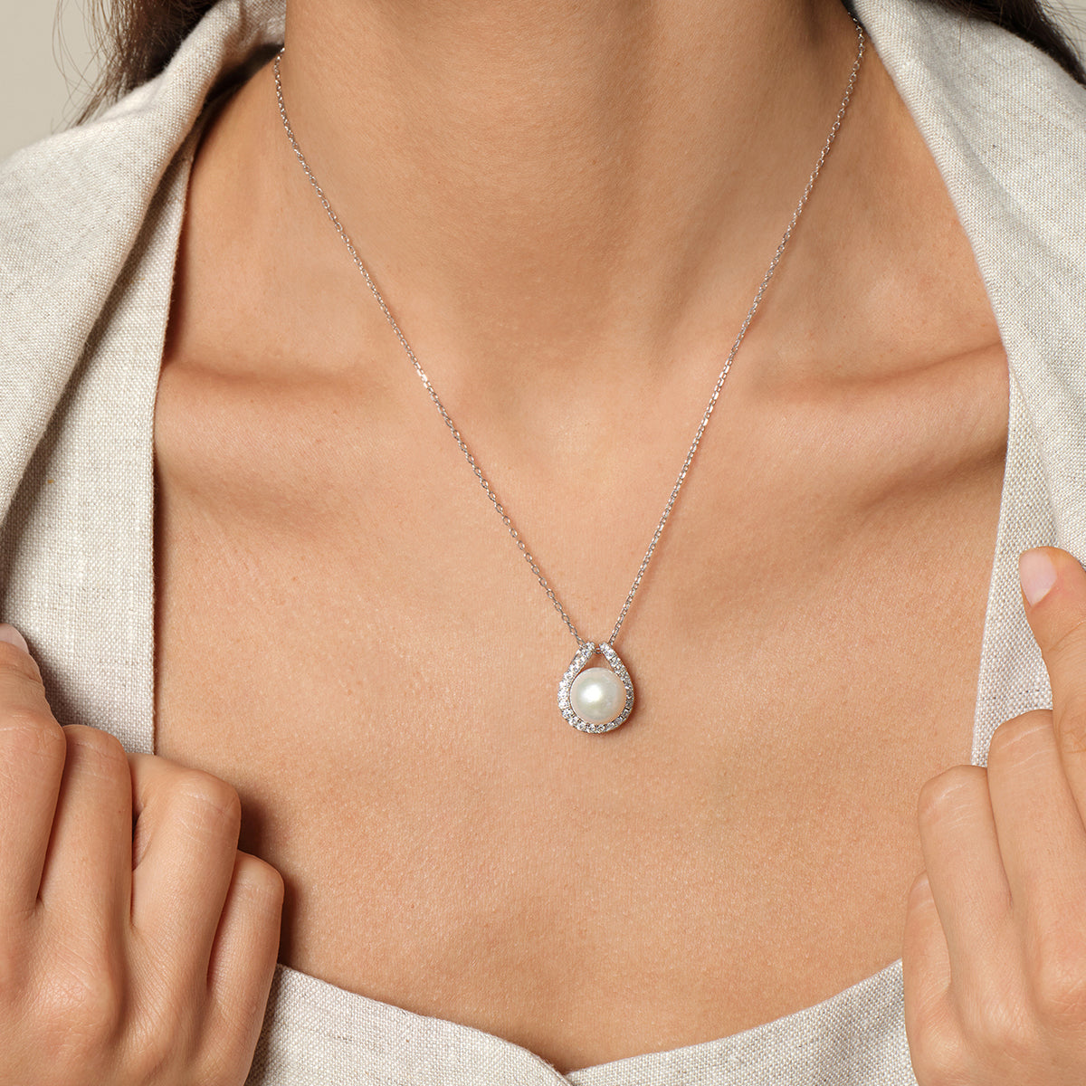 Aura Pearl PLN0237-SW Edison pearl pendant necklace everyday styling
